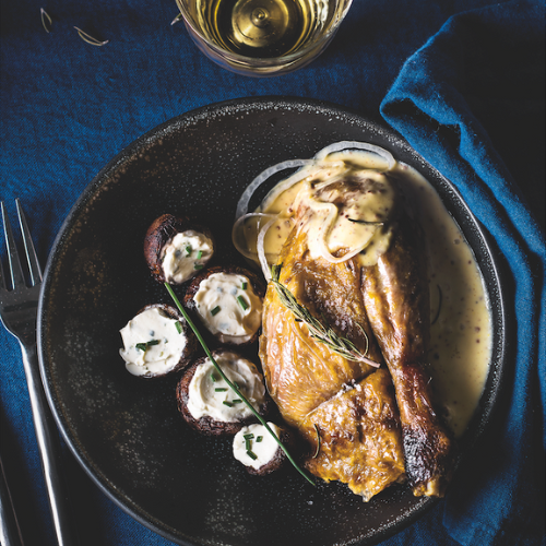 https://www.loue.fr/Pintade à la moutarde aux champignons ail et fines herbes