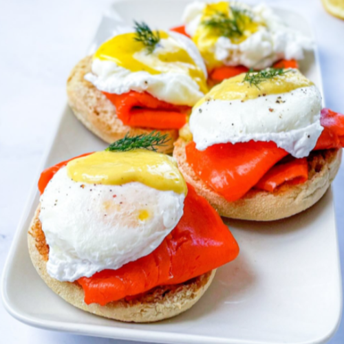 https://www.loue.fr/Recette english muffin au saumon fumé et œufs pochés de Loué